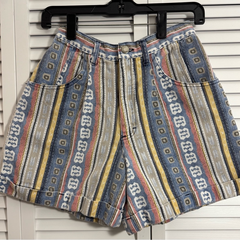 Vintage 90's Stampede High Rise Striped Boho Cuffed Retro Shorts